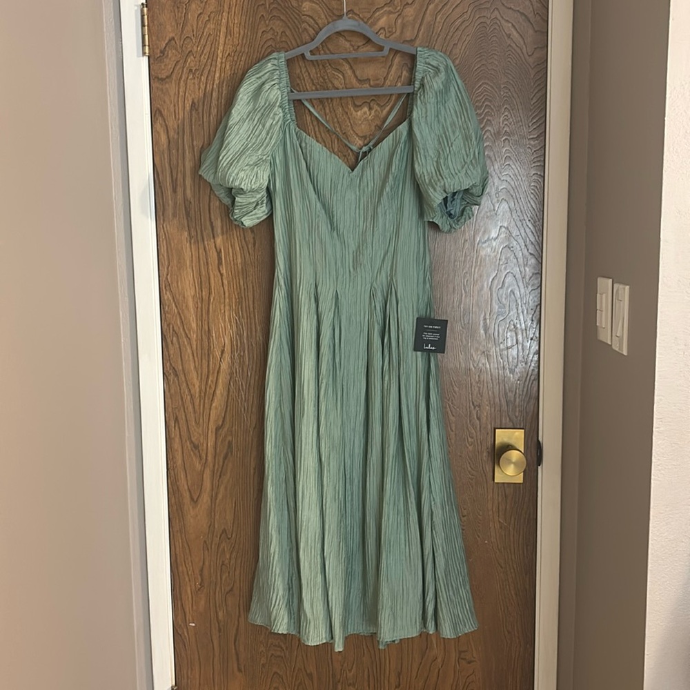 Lulus medium dress. New with tags. Cleaning out my closet!